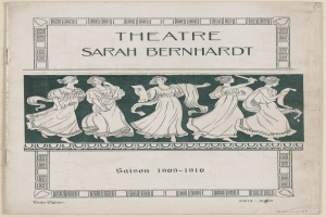 Ein Vintage-Plakat des Théâtre Sarah Bernhardt aus dem Jahr 1909-1910, das eine Gruppe von Frauen in der Mitte zeigt.