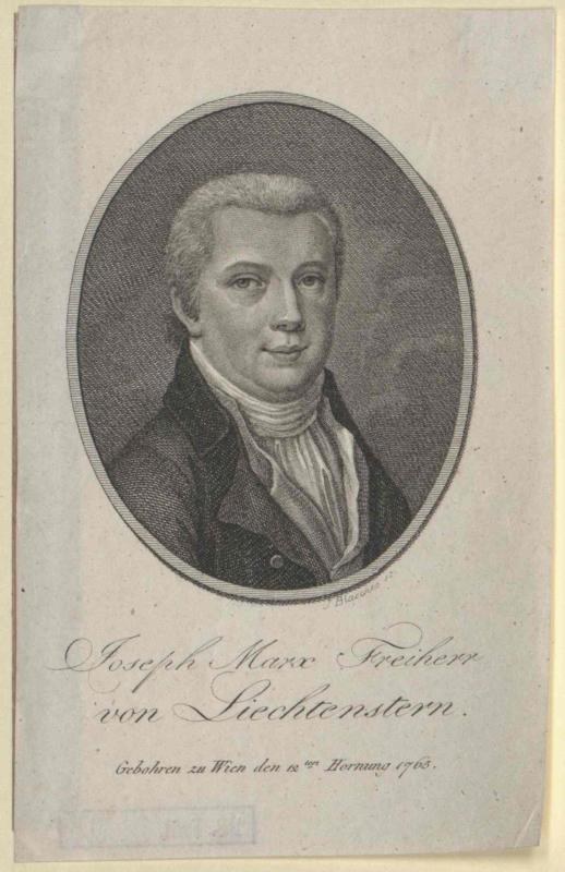 Porträt von Joseph Marx Freicher von Liechtenstein, einem deutschen Komponisten, der einen schwarzen Anzug und ein weißes Hemd trägt und einen ernsten Gesichtsausdruck hat, der ein Stück Papier mit Text hält.