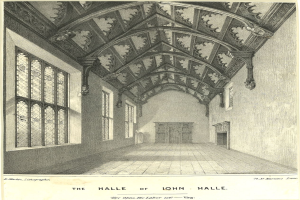 Schwarz-weiß-Zeichnung des Saals von John Halle, zeigt die Decke, Wände, Fenster und eine Tür, mit Text unten.